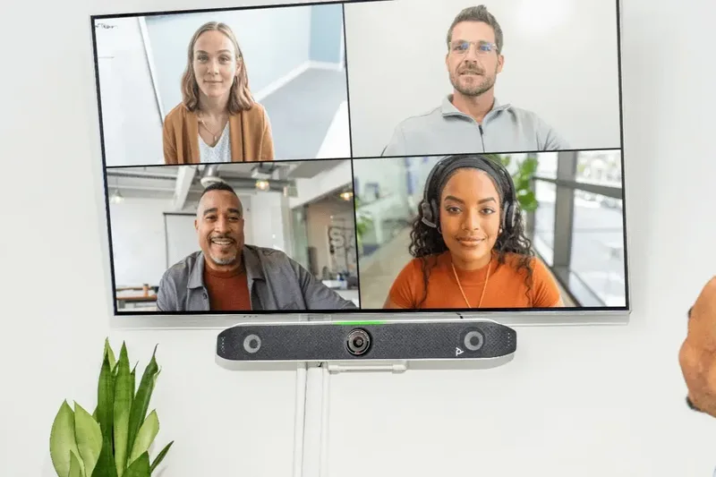Poly Studio — sistema videoconferência